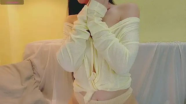 Chatroom XXX en direct de Ayvelynn