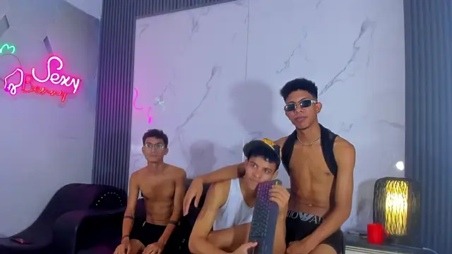 Chat XXX en directo de Xxx_hot23cm