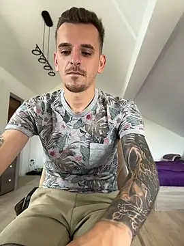 โชว์เว็บแคมของ Huge_cock22cm