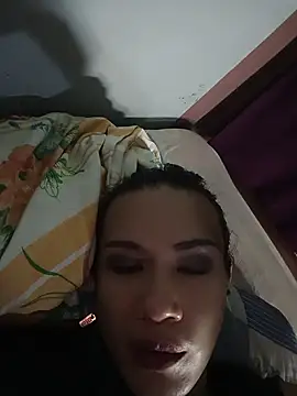 Chat +18 de manilafoxts ao vivo