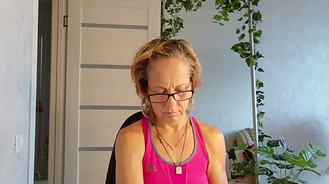 Živý XXX chat LioraWeiss