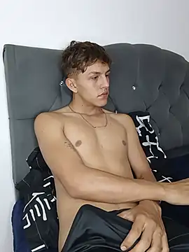 Mateo_savage Show in webcam