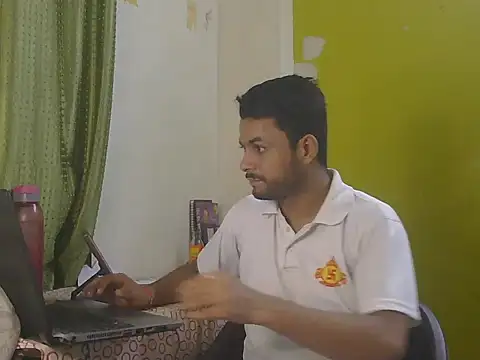 Stubborndesiboy live XXX chat
