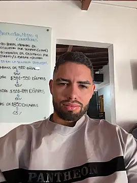 Chat XXX Live matteosantos