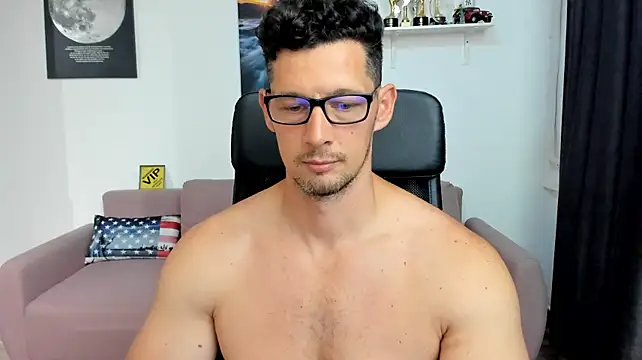 BrutusK08 Webcam show