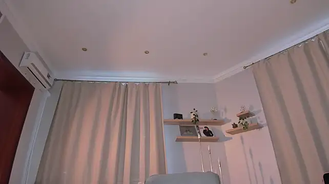 Lova_Rane Adlı Modelin Web Kamerası Şovu