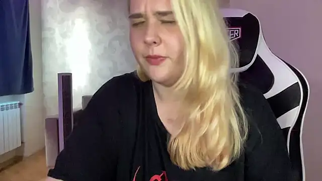 Chat XXX en directo de IvyLebelly