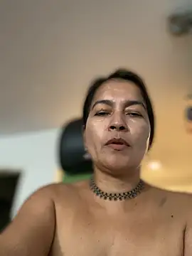 Czat XXX na żywo – Jlo_69