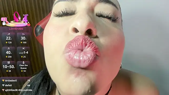 IsabellaCuteGirl Adlı Modelin Canlı XXX Sohbeti