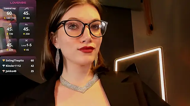 Chat XXX en directo de CathyAdams