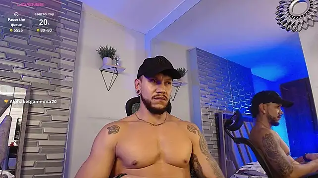 ARON_TAYLER01 Webcam-Show