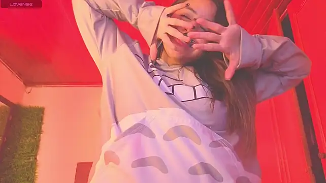IsaBluee 现场XXX聊天