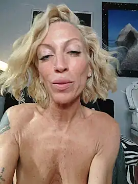 Weloveblue's Live XXX Chat