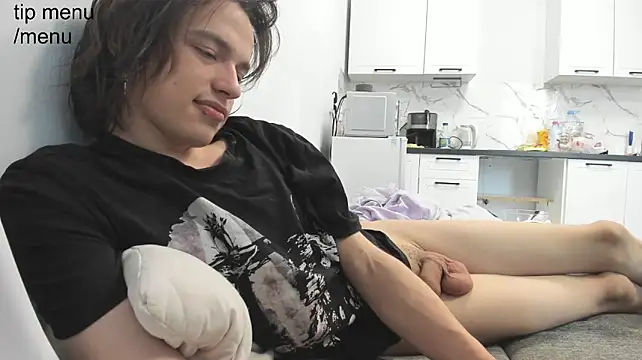 Nolan_Sagee Pertunjukan Webcam
