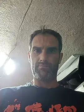 Peshtic20's Live XXX Chat