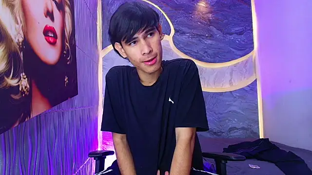 Tyler_schoby élő XXX-chatje