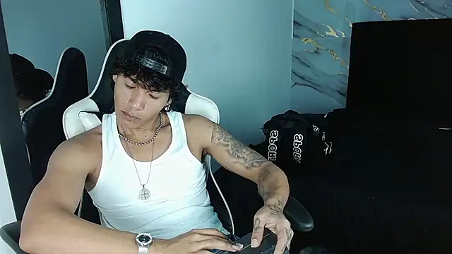 MaximilianRoth 现场XXX聊天