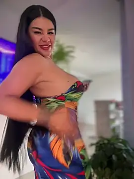 Issane_Peru Adlı Modelin Canlı XXX Sohbeti