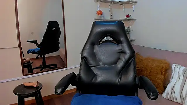 kevin_23_'s Live XXX Chat