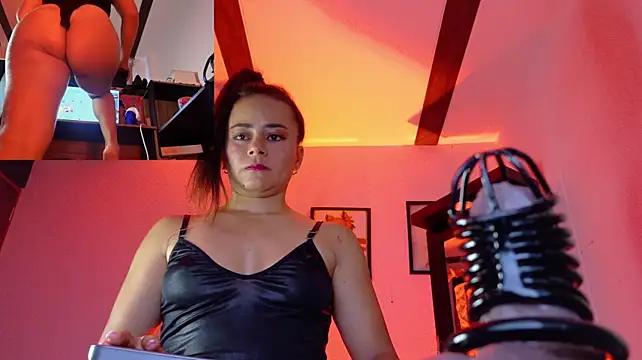 MistressSlut1 网络视讯表演