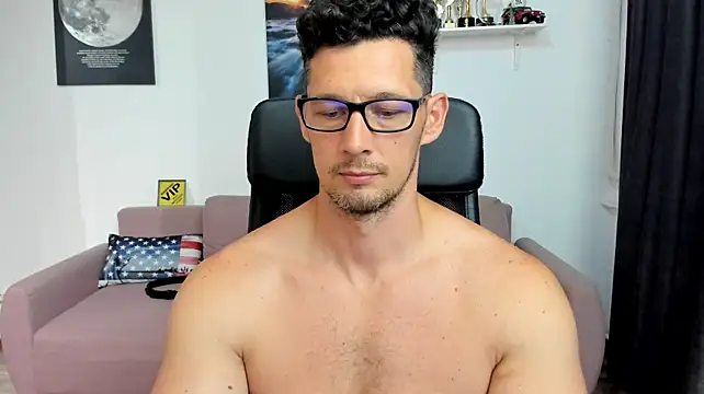 BrutusK08n Live XXX chat