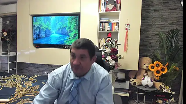 SpartacusDaddy48 Webcam Show