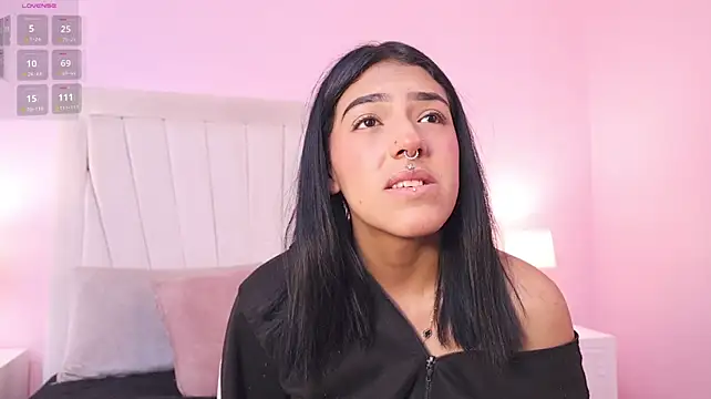 Naomi-Collins – Live XXX-chat