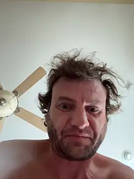 RattledGarbage webkamerás műsora