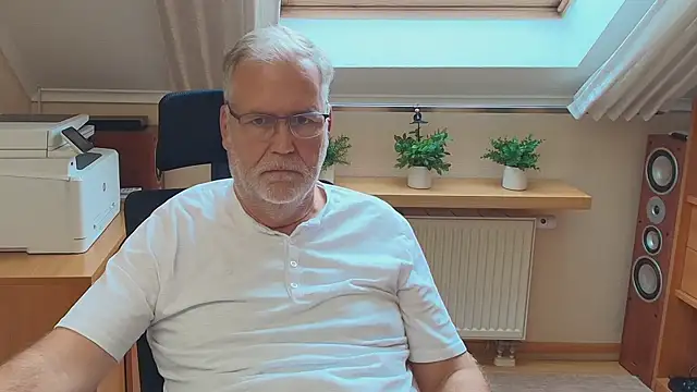 subbear1968 Live XXX Chat