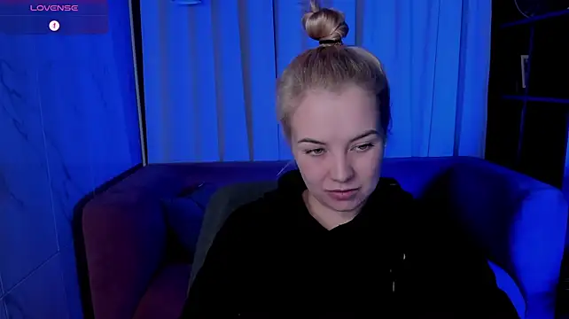 צ'אט XXX בשידור חי של StephanieSweety