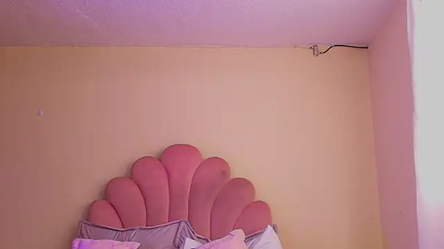 Živý XXX chat MiaColucci18