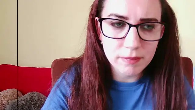 EmilyHotAngel XXX чат на живо