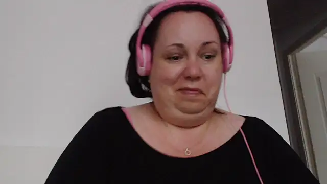 Chat +18 de WendyRhoades ao vivo