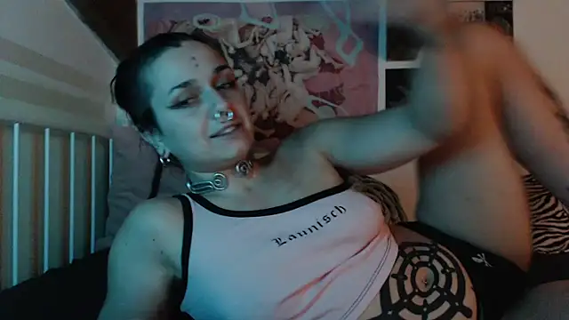 metamorphosiskin's Live XXX Chat