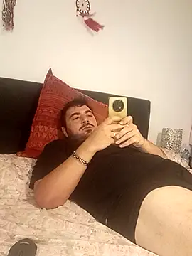 bear_skinny's Live XXX Chat