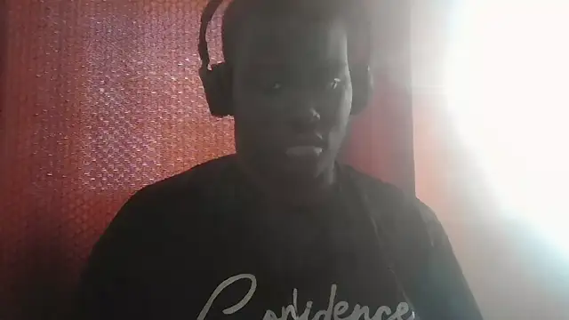 XXX chat uživo modela MensaAdom
