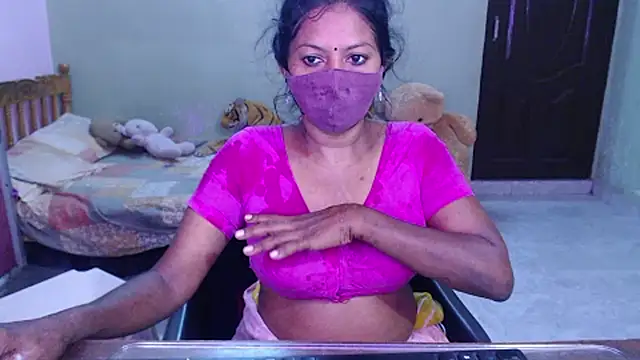 Novapol11 live XXX chat