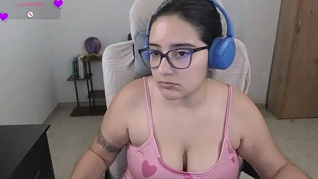 Chat +18 de blue__moon_ ao vivo