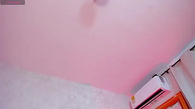 MiaSichell Chat XXX live