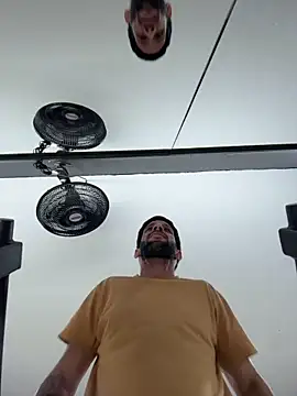 Živý XXX chat Karim_mansur