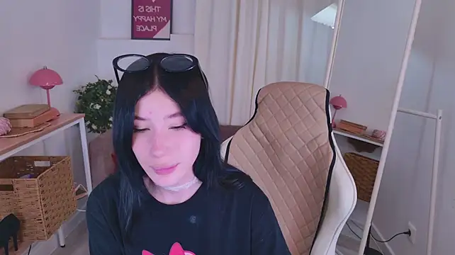 Chat +18 de Kelly_Jelly ao vivo