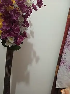 XXX chat uživo modela Tanha18
