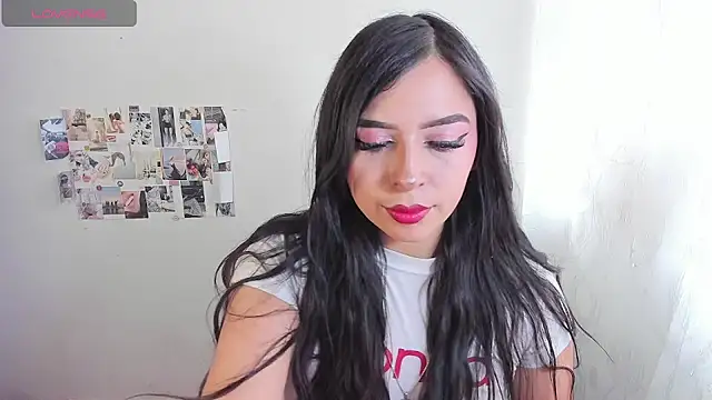 Chat XXX en directo de Conie_Squirtt