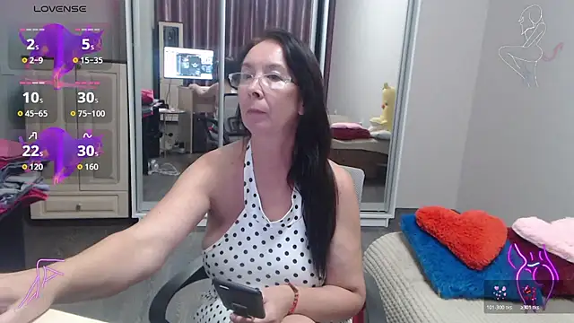 Celine_Faer1 Chat XXX in diretta
