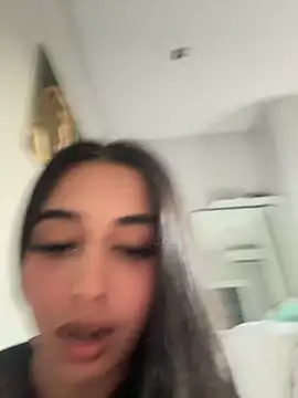 Czat XXX na żywo – LilMisIndianx