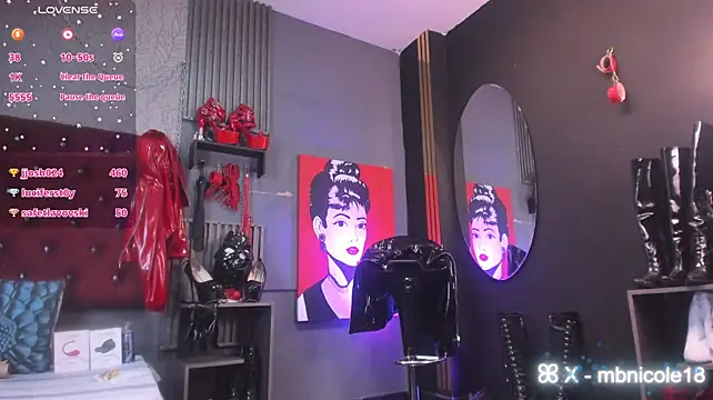 MissNicoleSds Adlı Modelin Canlı XXX Sohbeti