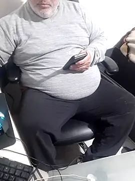 Chat +18 de 12Paradarte ao vivo