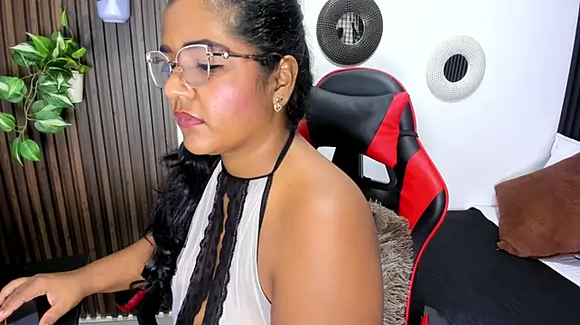 Slutty_VickyのライブXXXチャット