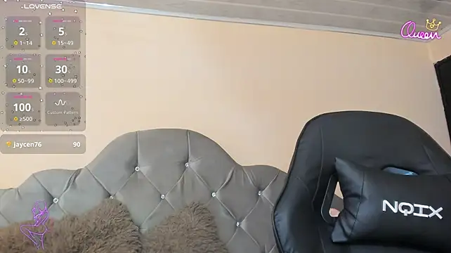 candymills1 élő XXX-chatje