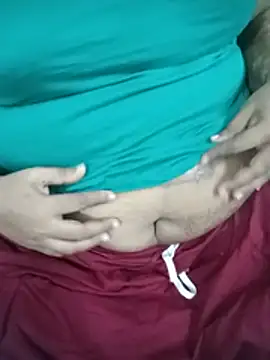 deepika-mallus' Live XXX Chat
